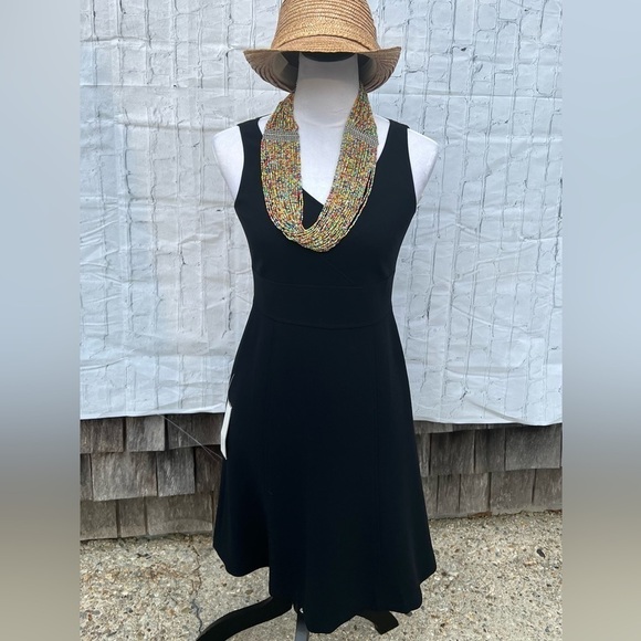 Ann Taylor Petite Sleeve Black Dress NWT - Picture 1 of 12